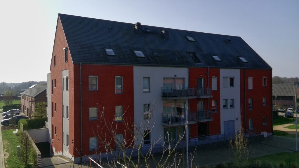 7615951_76487359.jpg