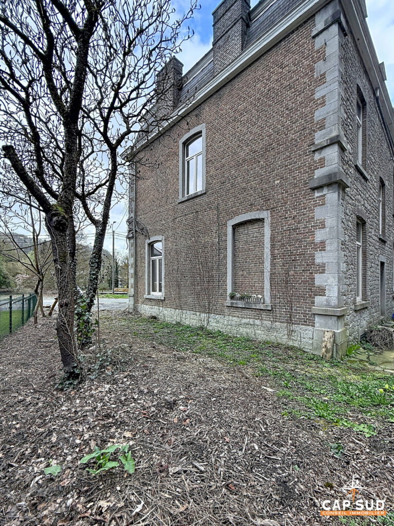 7739098_78359414.jpg