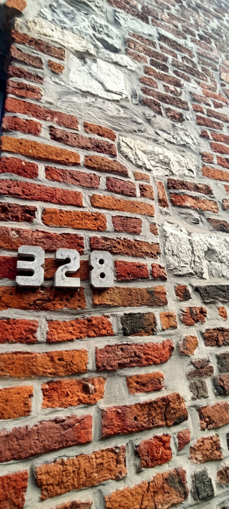 7788392_79306278.jpg