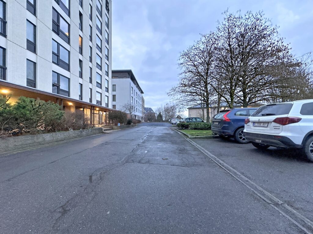 7645347_79822560.jpg