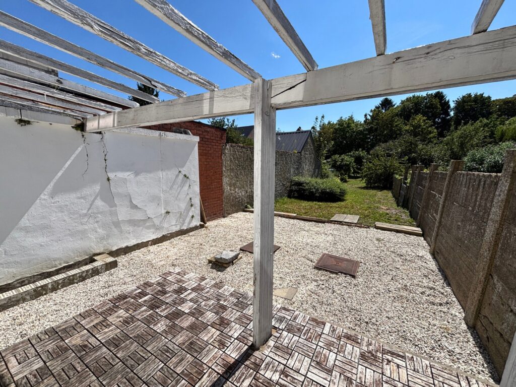 7838211_80042849.jpg