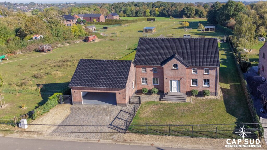 7905115_81173977.jpg