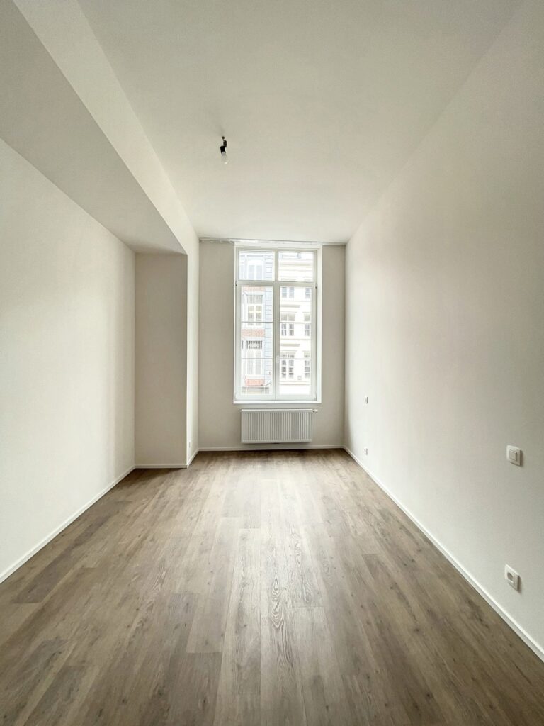 7913647_81324928.jpg