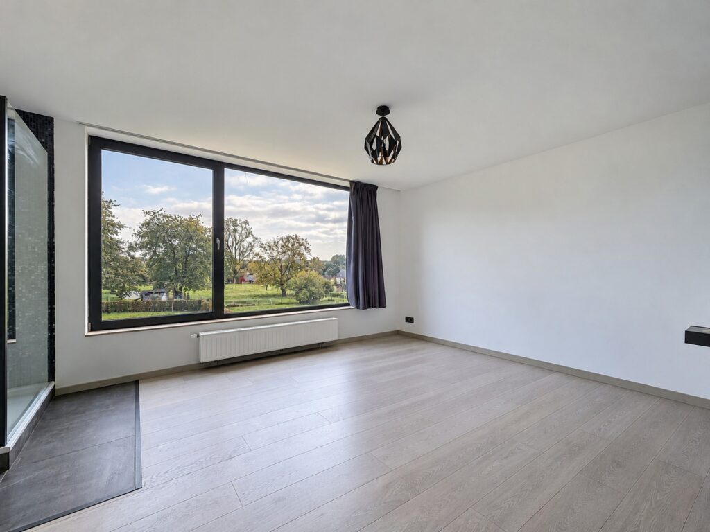 7915632_81358640.jpg